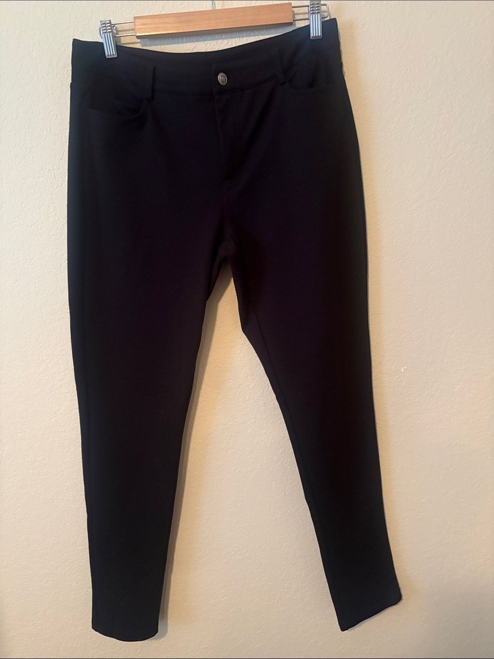 MICHAEL Michael Kors Black Ankle Stretch Pants